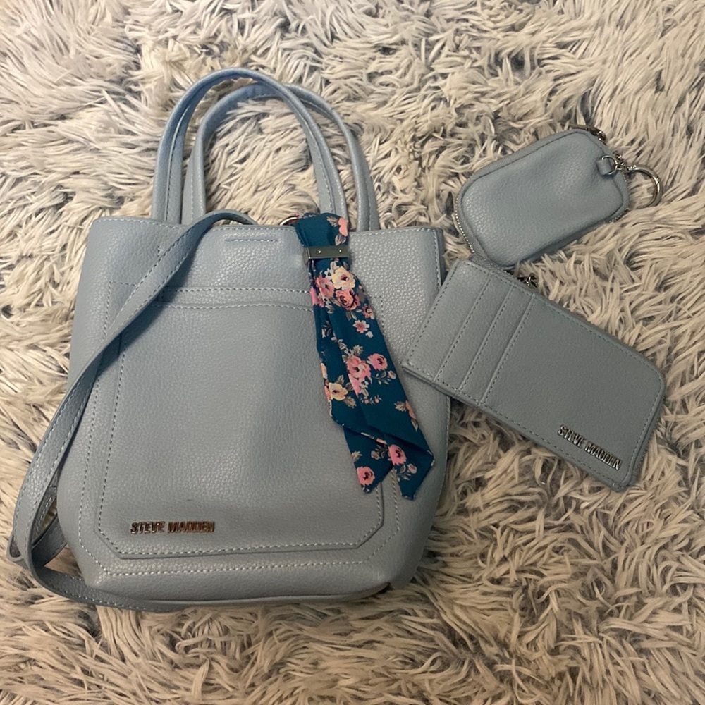 Steve Madden Purse with Wallet and Airpod Case